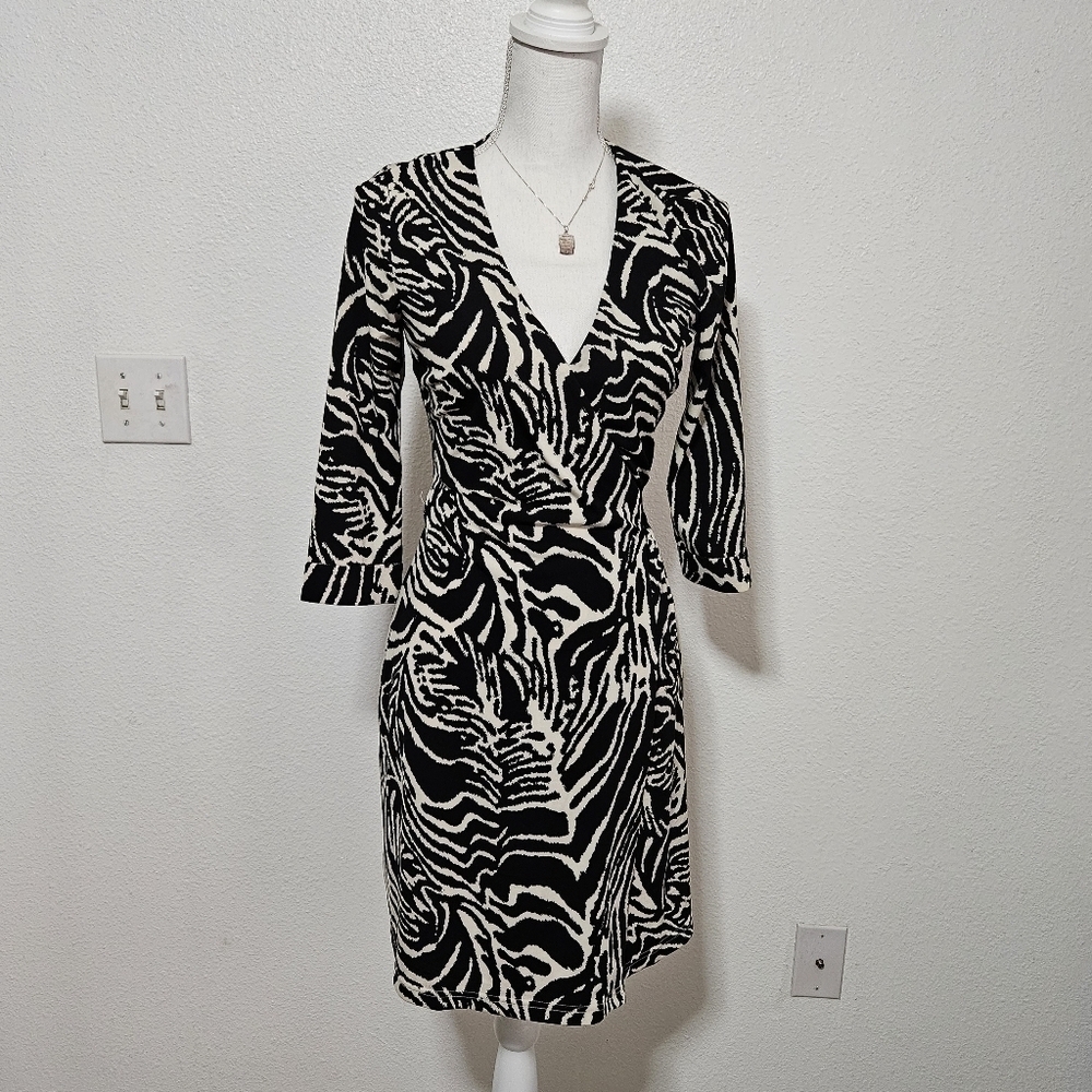 Khloe California wrap Zebra print dress size small